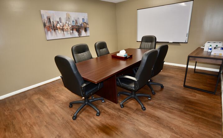 Pictures of Retail, Office, Special Purpose property located at 429a Quintard Ave, Anniston, AL 36207 for lease - image #1