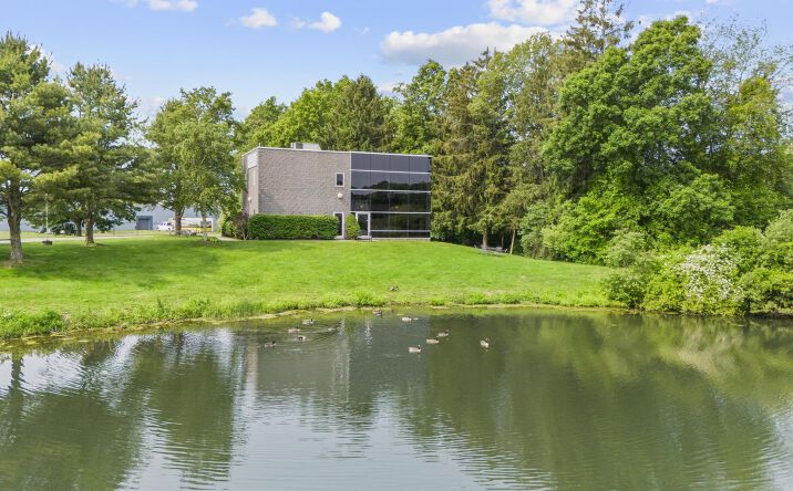 Pictures of Retail, Office property located at 75 Carter Dr, Guilford, CT 06437 for lease - image #1