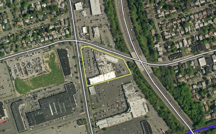 Pictures of Retail property located at 229 Glen Cove Road, Carle Place, NY 11514 for lease - image #1