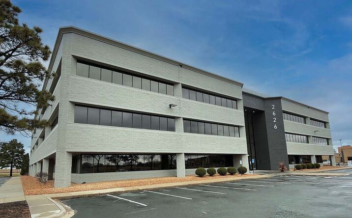 Pictures of Office property located at 2600-2626 82nd St E, Bloomington, MN 55344 for lease - image #1