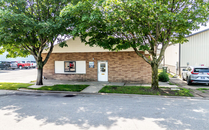 Pictures of Office property located at 359 Rock Island Ave, Waterloo, IA 50701 for lease - image #1