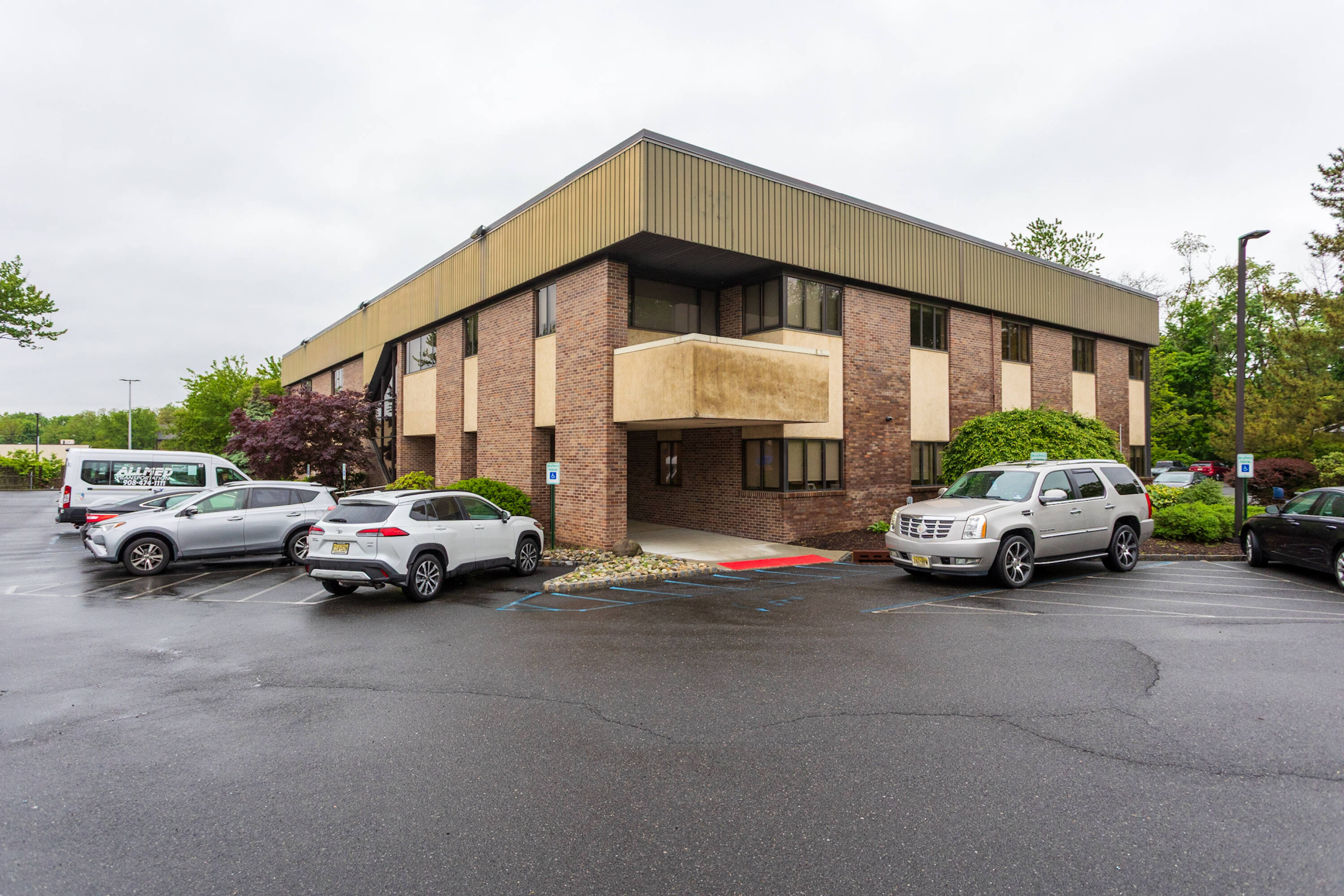 2757236