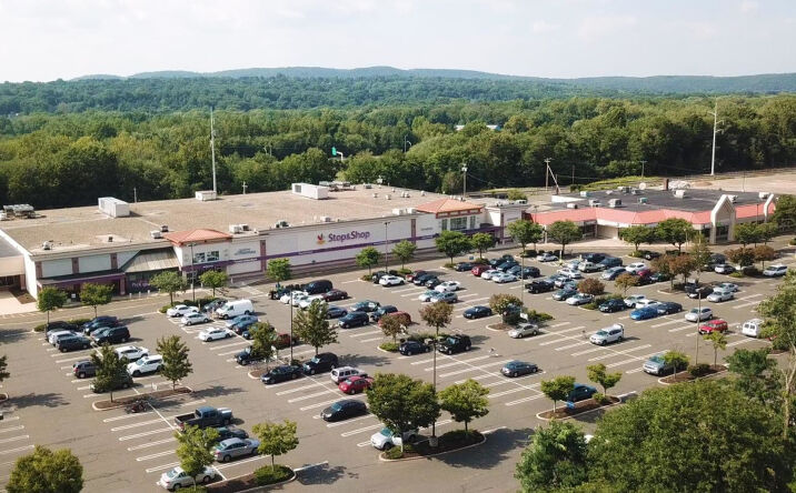 Pictures of Retail property located at Washington Avenue/US Route 5 CT Route 22, North Haven, CT 06473 for lease - image #1