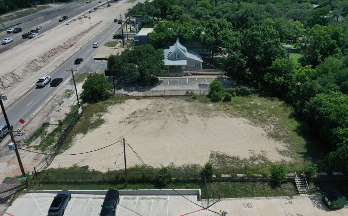 Pictures of Land property located at 11930 S I-35 Frontage Rd, Austin, TX 78753 for lease - image #1