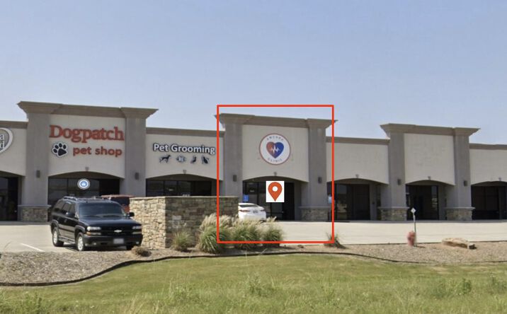 Pictures of Office property located at 5033 W Park Blvd, Texarkana, TX 75503 for lease - image #1