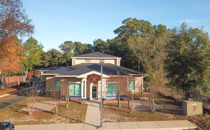 Pictures of Retail, Office property located at 4682 Airport Blvd, Mobile, AL 36608 for lease - image #1