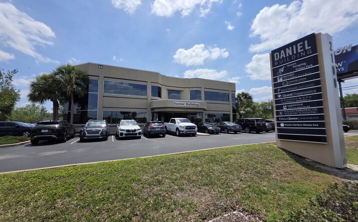 Pictures of Office property located at 2100 Aloma Ave, Winter Park, FL 32792 for lease - image #1