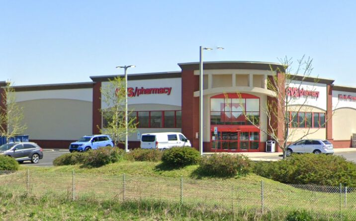 Pictures of Retail property located at 402 Marketplace Dr, Greenwood, IN 46142 for lease - image #1