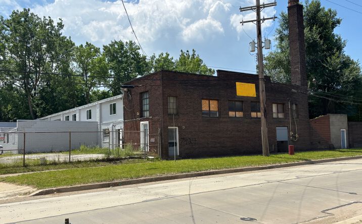 Pictures of Industrial property located at 7424 Bessemer Ave, Cleveland, OH 44127 for lease - image #1