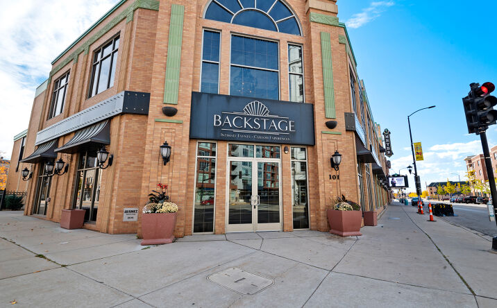Pictures of Office property located at 101 S Washington St, Green Bay, WI 54301 for lease - image #1