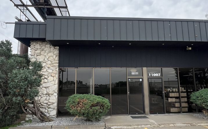 Pictures of Office, Industrial property located at 11003 I St, Omaha, NE 68137 for lease - image #1