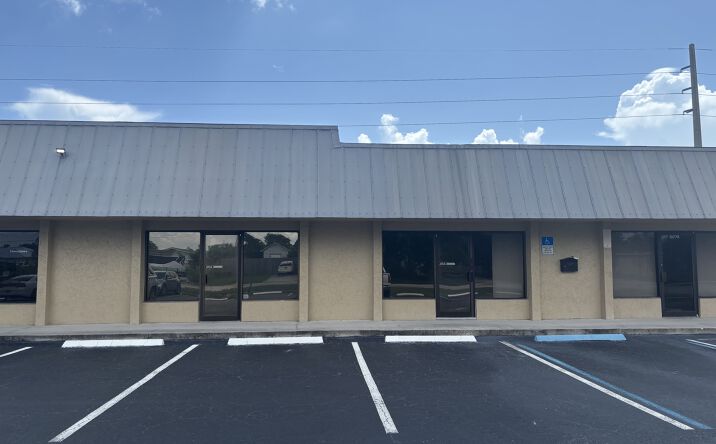 Pictures of Retail, Office property located at 10770 SE Federal Hwy, Hobe Sound, FL 33455 for lease - image #1