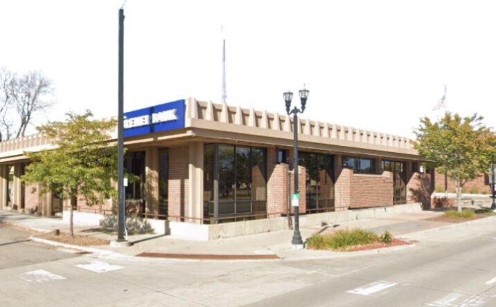 Pictures of Office property located at 720 Broadway St, Alexandria, MN 56308 for lease - image #1