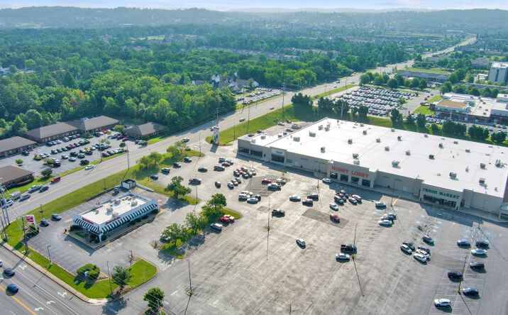 Pictures of Retail property located at 2288 Gunbarrel Rd, Chattanooga, TN 37421 for lease - image #1