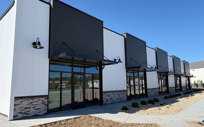 Pictures of Retail, Industrial property located at 20323 Blondo Pkwy, Elkhorn, NE 68022 for lease - image #1