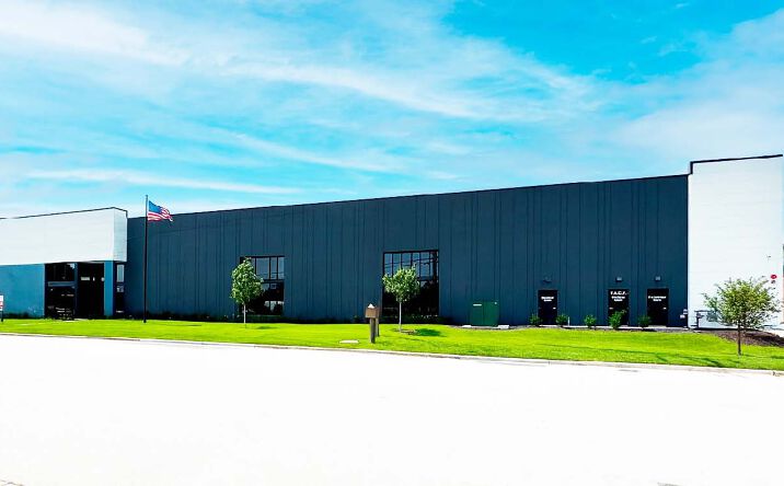 Pictures of Industrial property located at 864 N Addison Ave, Elmhurst, IL 60126 for lease - image #1