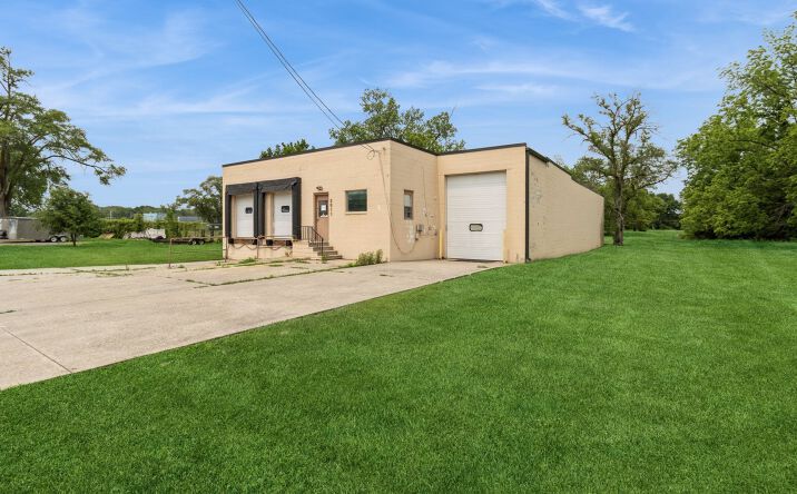 Pictures of Industrial property located at 2611 Sunset Rd, Des Moines, IA 50321 for lease - image #1