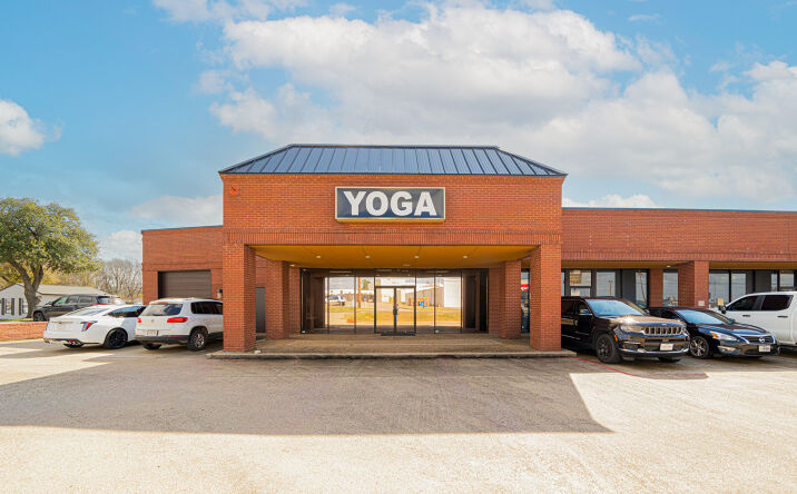 Pictures of Retail, Office property located at 2500 Judson Rd, Longview, TX 75605 for lease - image #1