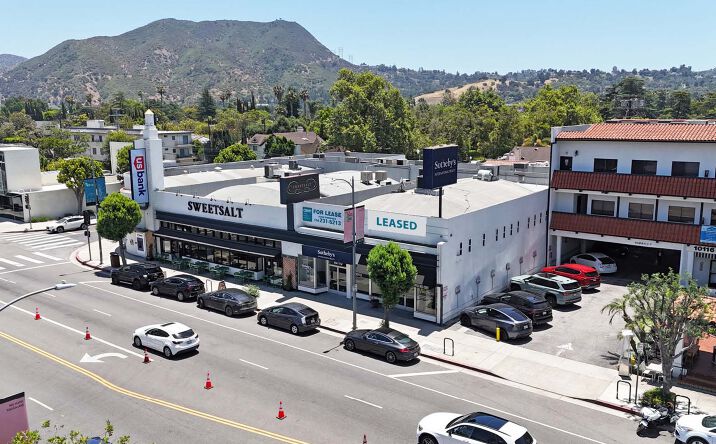 Pictures of Retail property located at 10112 Riverside Dr, Los Angeles, CA 91602 for lease - image #1