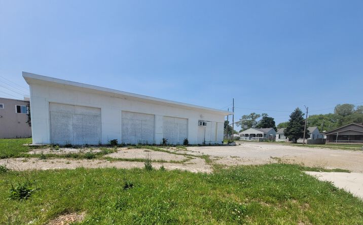 Pictures of Retail property located at 3041 English Ave, Indianapolis, IN 46201 for lease - image #1