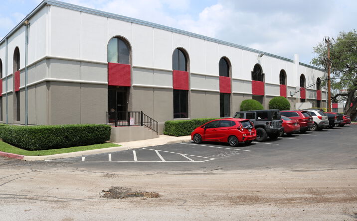 Pictures of Office property located at 1550 NE Interstate 410 Loop, San Antonio, TX 78209 for lease - image #1