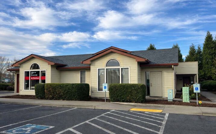 Pictures of Office property located at 916 SE 164th Ave, Vancouver, WA 98683 for lease - image #1