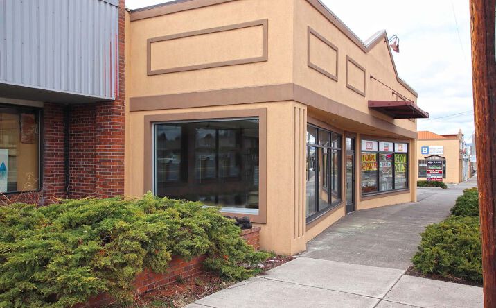 Pictures of Retail, Industrial property located at 165 NE Greenwood Ave, Bend, OR 97701 for lease - image #1