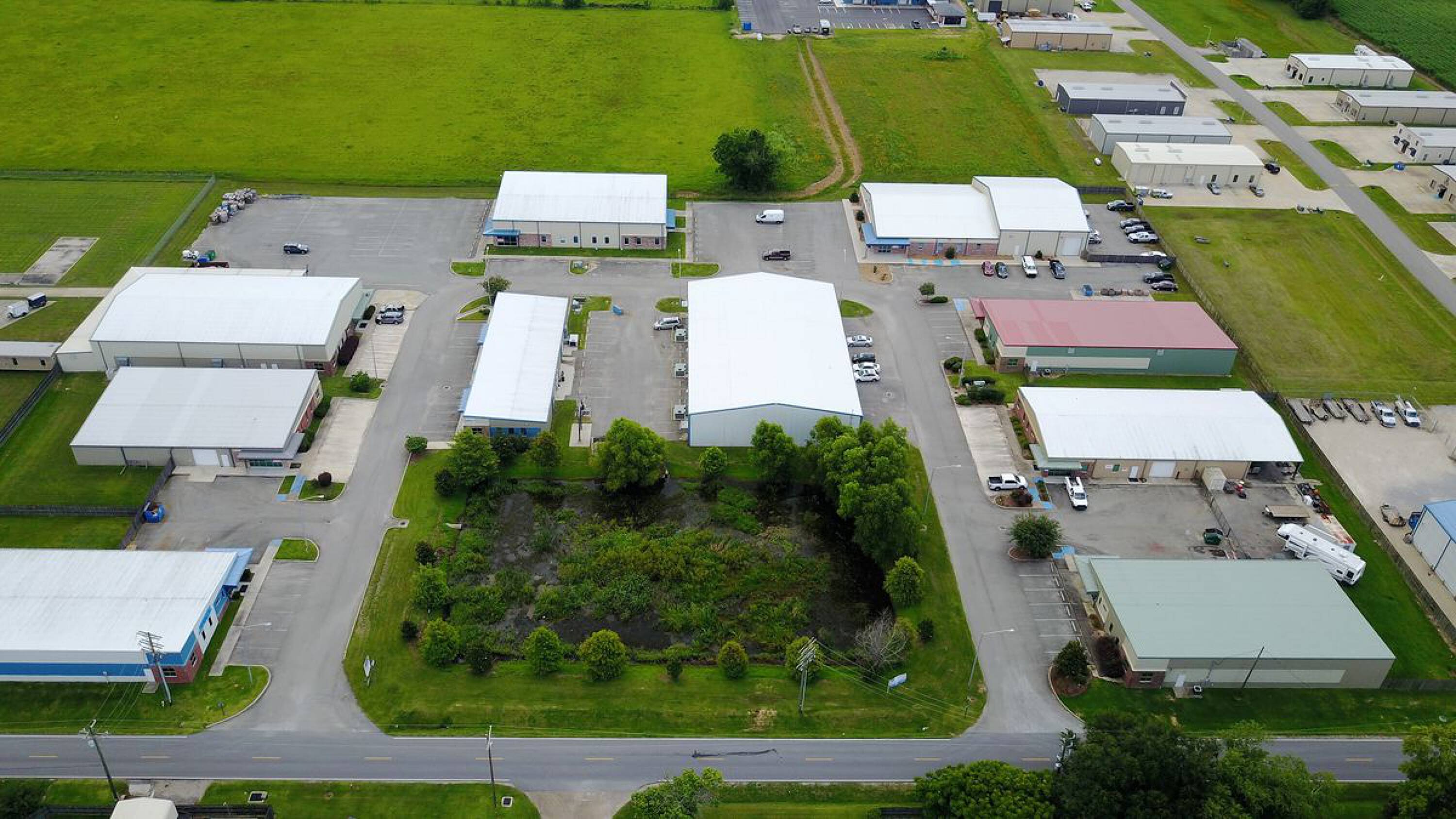 208 Roto Park, Broussard, LA 70518