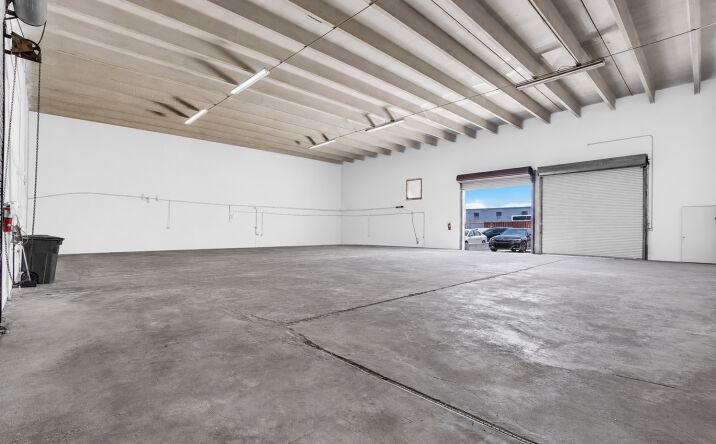 Pictures of Industrial property located at 7500 NW 82nd St, Miami, FL 33166 for lease - image #1