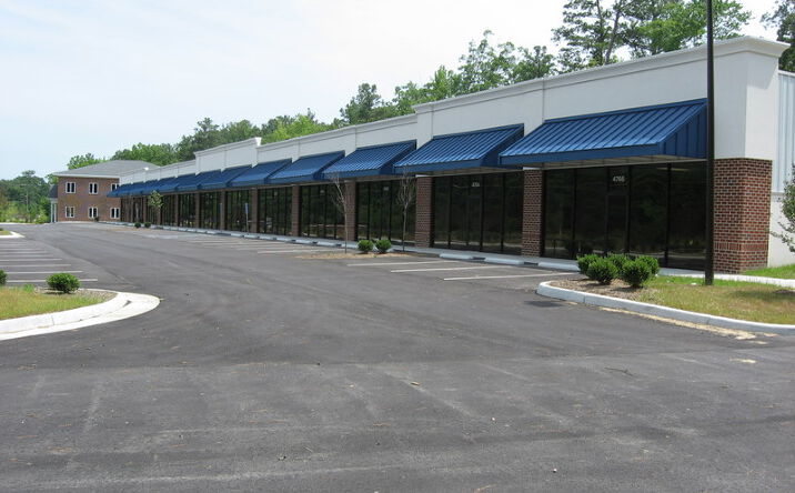 Pictures of Retail property located at 4766 George Washington Memorial Hwy, Hayes, VA 23072 for lease - image #1