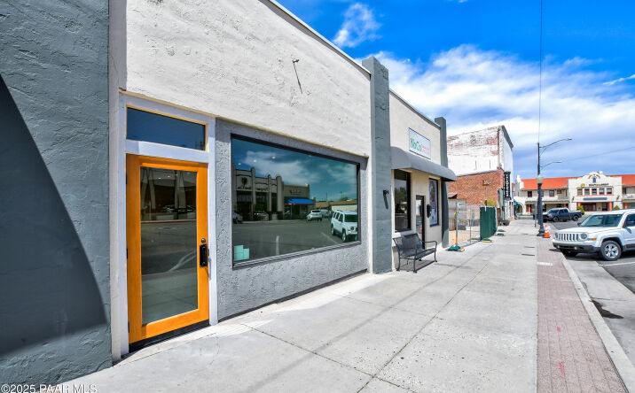 Pictures of Retail property located at 214 N Cortez Street, Prescott, AZ 86301 for lease - image #1