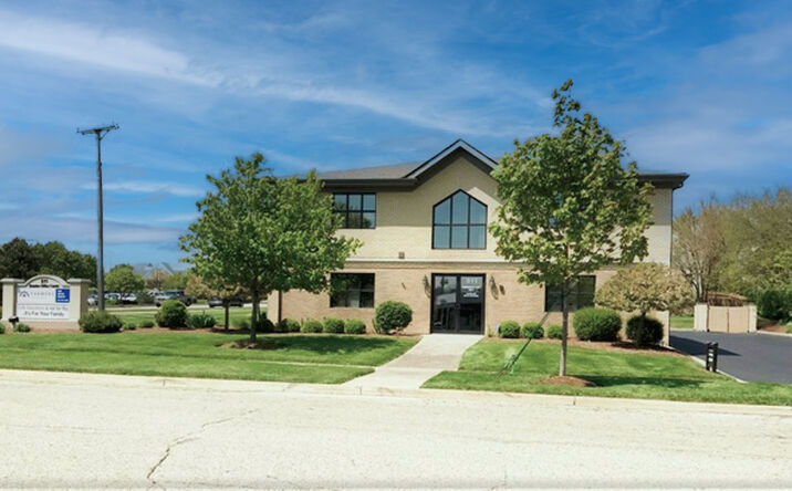 Pictures of Office property located at 511 Eichler Dr, West Dundee, IL 60118 for lease - image #1