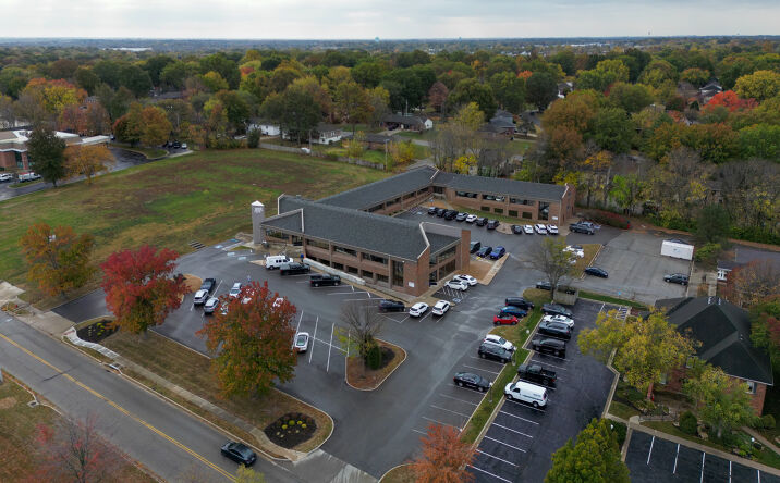 Pictures of Office property located at 1200 NW S Outer Rd, Blue Springs, MO 64015 for lease - image #1