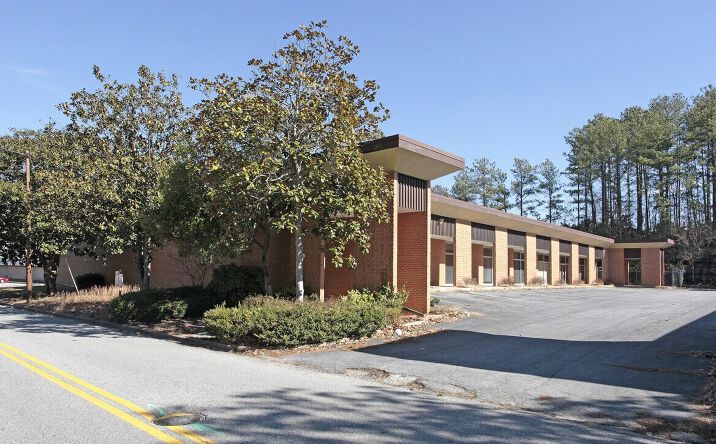 Pictures of Industrial property located at 4420 Commerce Cir SW, Atlanta, GA 30336 for lease - image #1