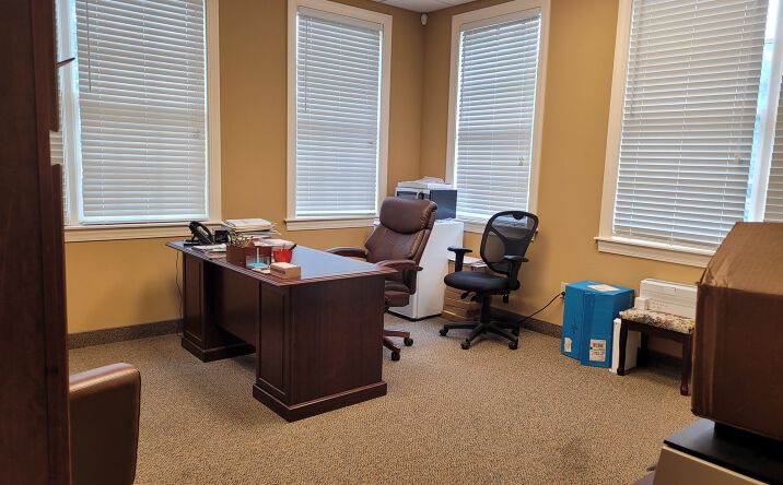 Pictures of Office property located at 7540 Sawmill Pkwy, Powell, OH 43065 for lease - image #1