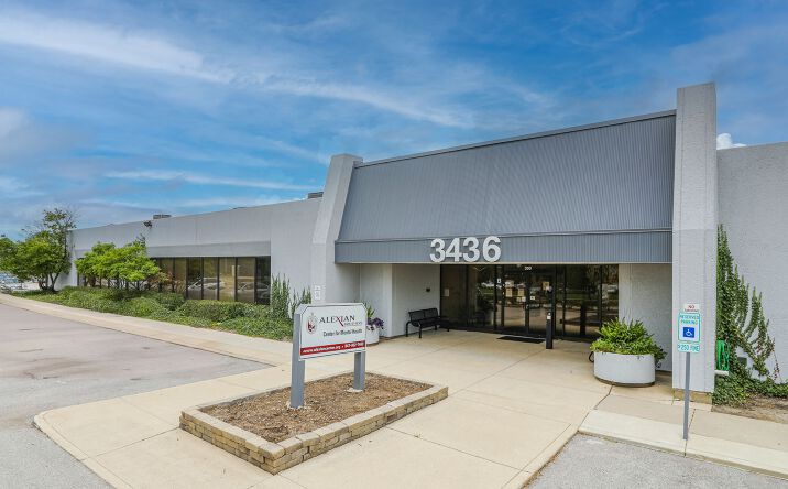 Pictures of Office property located at 3436 N Kennicott Ave, Arlington Heights, IL 60004 for lease - image #1