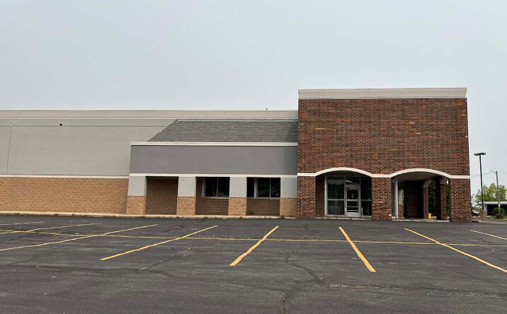 Pictures of Retail property located at 8008 W Brown Deer Rd, Milwaukee, WI 53223 for lease - image #1