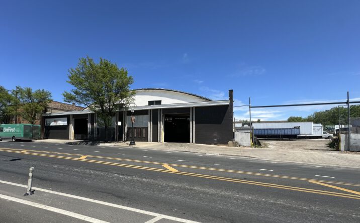 Pictures of Industrial property located at 3905 S Halsted St, Chicago, IL 60609 for lease - image #1