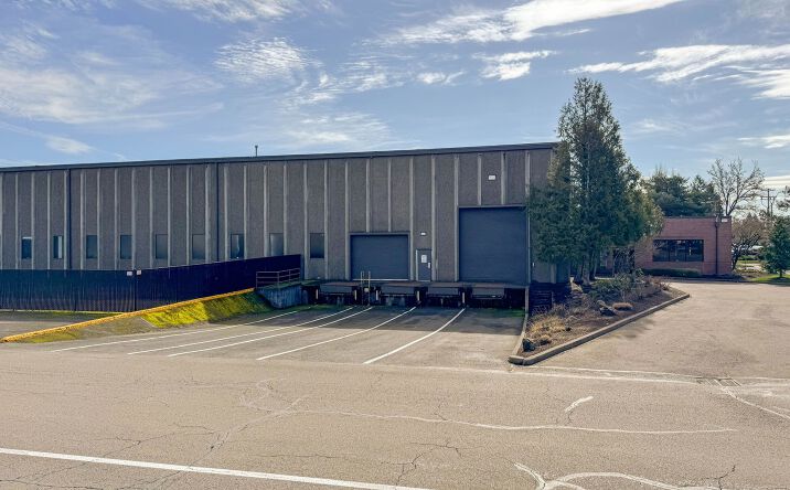 Pictures of Retail, Industrial property located at 14344 SW 72nd Ave, Tigard, OR 97224 for lease - image #1