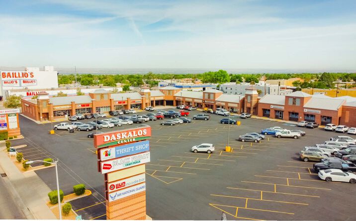 Pictures of Retail property located at 5339 Menaul Blvd NE, Albuquerque, NM 87110 for lease - image #1