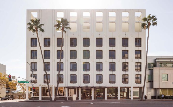 Pictures of Retail, Office property located at 9300 Wilshire Blvd, Beverly Hills, CA 90212 for lease - image #1