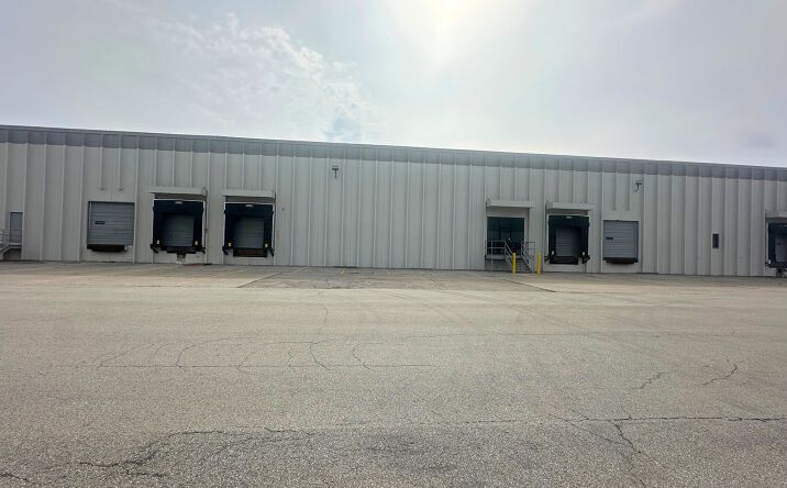 Pictures of Industrial property located at 7715 National Turnpike, Louisville, KY 40219 for sales - image #1