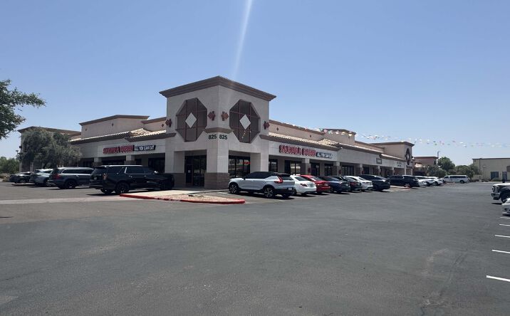 Pictures of Retail property located at 825 S Cooper Rd, Gilbert, AZ 85233 for lease - image #1