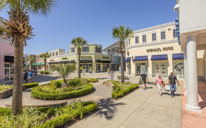 Pictures of Retail property located at 4840 Tanger Outlet Boulevard Suite 1096, North Charleston, SC 29418 for lease - image #1