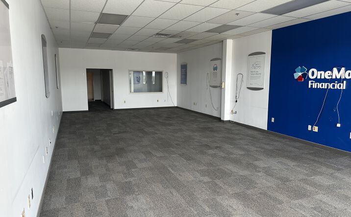 Pictures of Retail property located at 3330 S Crater Rd, Petersburg, VA 23805 for lease - image #1