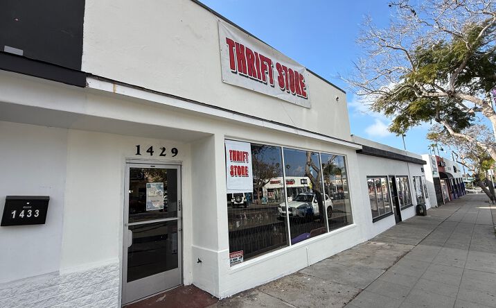 Pictures of Retail property located at 1429 Garnet Ave, San Diego, CA 92109 for lease - image #1