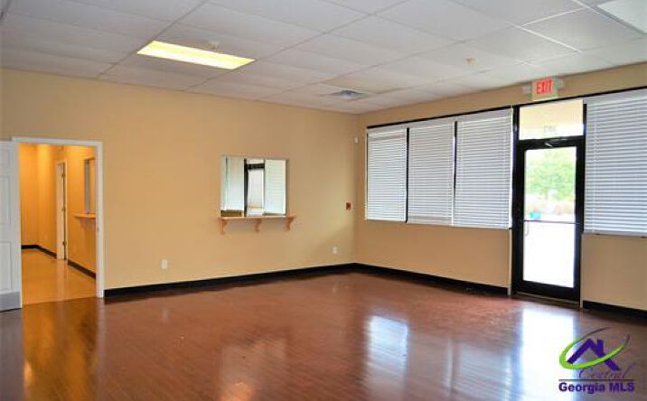 Pictures of Office property located at 212 Georgia 49, Byron, GA 31008 for lease - image #1