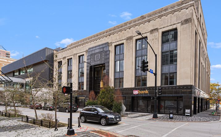 Pictures of Retail, Office property located at 520 Walnut St, Des Moines, IA 50309 for lease - image #1