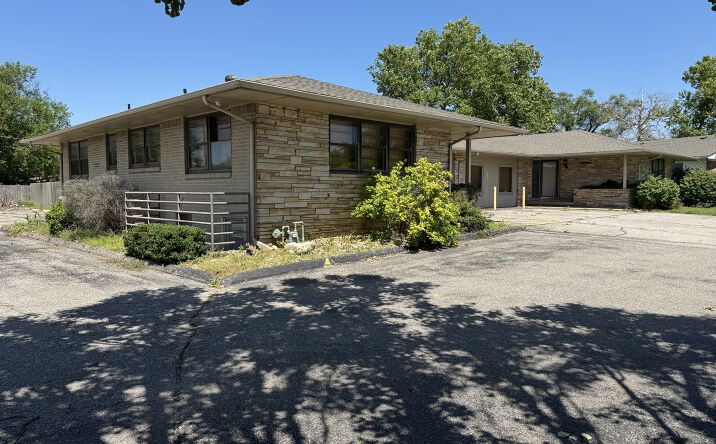 Pictures of Office property located at 2203 Sweetbriar St, Wichita, KS 67204 for lease - image #1