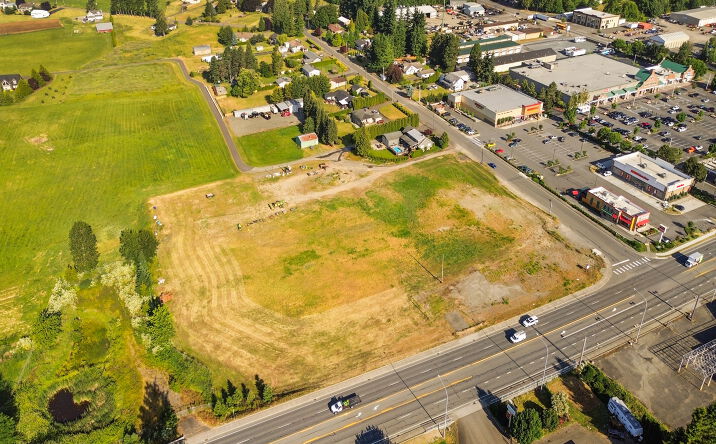 Pictures of Retail, Land, Restaurant property located at 8035 Guide Meridian Rd, Lynden, WA 98264 for lease - image #1